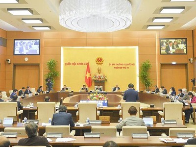 Tại Phiên họp thứ 51, Ủy ban Thường vụ Quốc hội đã dành nhiều thời gian bàn về dự thảo Nghị quyết hướng dẫn công tác bầu cử.