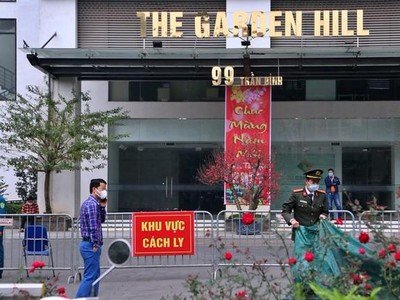 Chung cư Garden Hill (Hà Nội) đã được chính quyền sở tại phong tỏa để kiểm soát chặt chẽ người ra, vào.