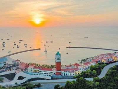 Diện mạo Phú Quốc đang thay đổi từng ngày, tuy nhiên vẫn thiếu mảnh ghép quan trọng là những tòa cao ốc.