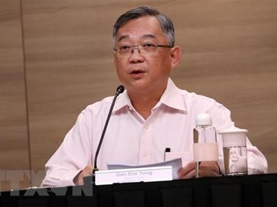 Bộ trưởng Y tế Singapore Gan Kim Yong tại cuộc họp báo ngày 24/3/2021. (Nguồn: MCI/TTXVN).