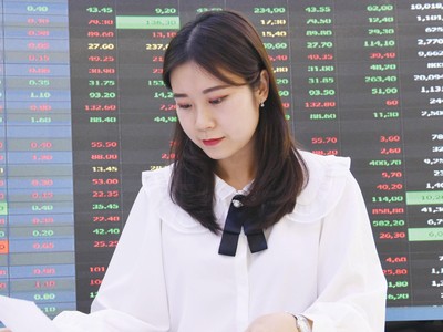 Biết và tin tưởng vào nguồn tin đồn giờ là một phần quan trọng với nhiều nhà đầu tư. Ảnh: Dũng minh.