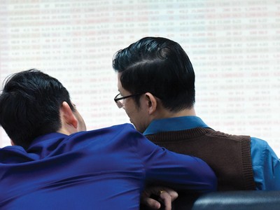 Chia cổ tức hay không, chia bao nhiêu, bằng tiền hay bằng cổ phiếu luôn được các cổ đông tranh luận sôi nổi. Ảnh: Dũng Minh.