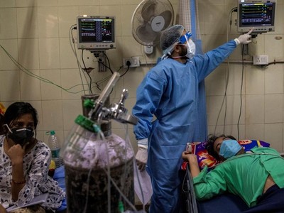 Bệnh viện Ấn Độ thời Covid-19. Ảnh: Reuters.