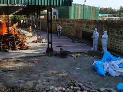 Số người tử vong vì Covid-19 ở Ấn Độ vượt 200.000. Ảnh: Reuters.