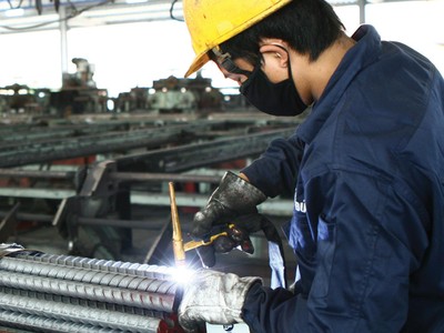 Giá thép được dự báo đứng ở mức cao từ nay đến cuối năm, thậm chí tiếp tục tăng.