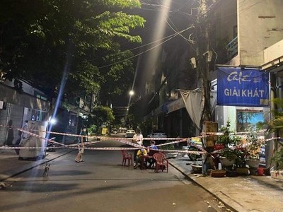 Cơ quan chức năng phong tỏa khu vực quanh phòng khám nha khoa Lê Hưng (Ảnh: CTV).