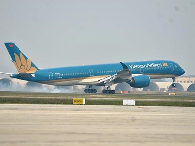 Đường cất hạ cánh 1B, Cảng hàng không quốc tế Nội Bài dự kiến được đưa vào khai thác từ ngày 9/9. (Ảnh: CTV/Vietnam+).