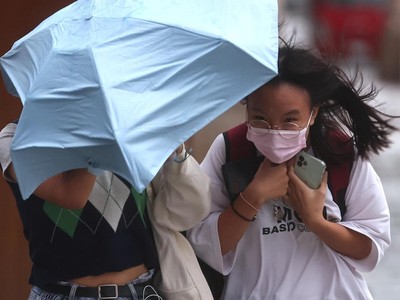 Bão Chanthu quét qua Đài Loan. Nguồn: Reuters.