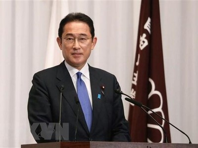 Ông Fumio Kishida tại cuộc họp báo ở Tokyo, sau khi được bầu làm Chủ tịch đảng Dân chủ Tự do (LDP) ngày 29/9. (Ảnh: THX/TTXVN).