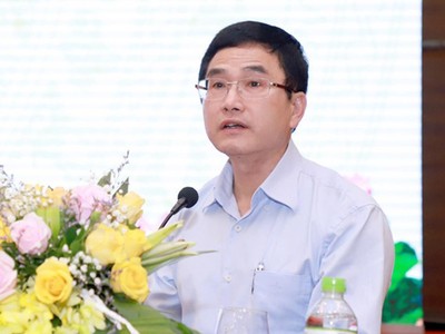 Ông Dương Mộng Huyền.