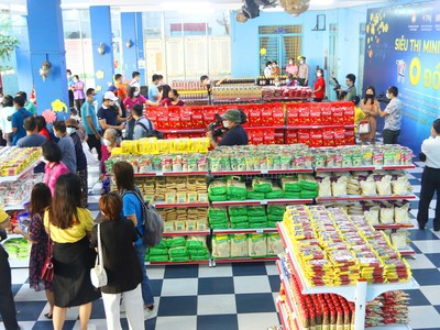 PNJ mở chuỗi siêu thị Tết 0 đồng hỗ trợ người lao động có hoàn cảnh khó khăn đón Xuân 2022