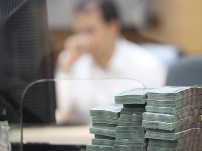 Trong giai đoạn dịch bệnh, khả năng trả nợ của khách hàng giảm đáng kể, khiến tỷ lệ nợ xấu tại nhiều ngân hàng tăng.