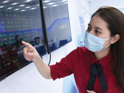 Gom hàng cho kỳ vọng sau Tết