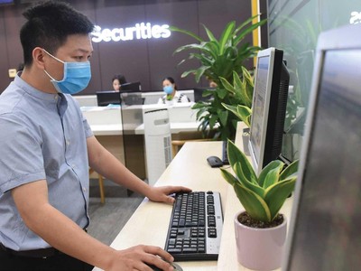 Những biến số thị trường tháng 3 làm đau đầu nhiều nhà đầu tư.