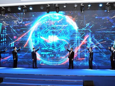 Ra mắt Cổng thông tin điện tử dành cho nhà cung cấp nước ngoài. (Ảnh: Vietnam+).