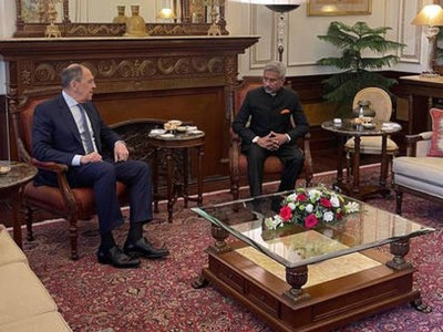 Ngoại trưởng Nga Sergey Lavrov và Ngoại trưởng Ấn Độ Subrahmanyam Jaishankar trong cuộc trao đổi ở New Delhi ngày 1/4. (Ảnh: Telegram).