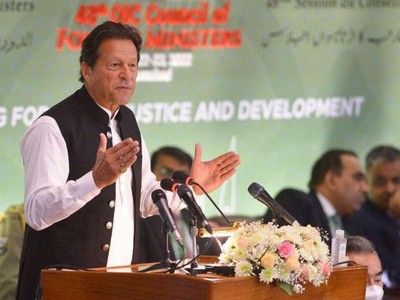 Thủ tướng Pakistan, Imran Khan, phát biểu tại một sự kiện. Ảnh: AFP.
