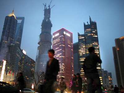 Giá dầu thô trên thị trường thế giới hạ nhiệt do nhu cầu năng lượng của Trung Quốc sụt giảm.