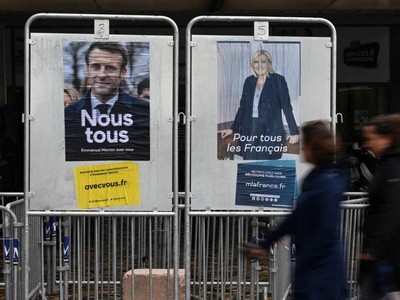 Ông Macron duy trì cách biệt an toàn với bà Le Pen.