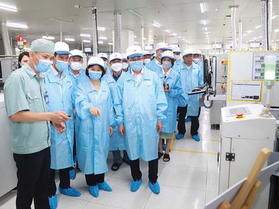 Lãnh đạo Samsung Việt Nam trực tiếp thăm và đánh giá kết quả thực hiện dự án tư vấn và hỗ trợ doanh nghiệp.