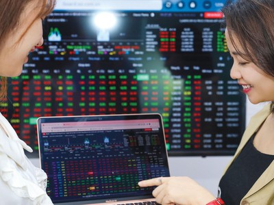 Với nhiều nhà đầu tư, điều quan tâm nhất không phải chuyện đắt - rẻ của cổ phiếu.