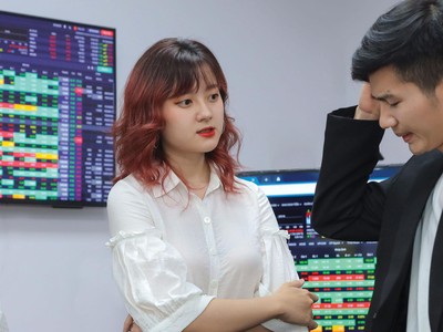 Vùng đáy đang ở đâu đây?