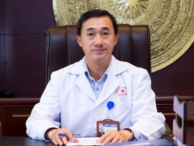 Thứ trưởng Bộ Y tế Trần Văn Thuấn.