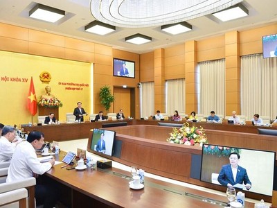 Tại phiên họp thứ 17 Ủy ban Thường vụ Quốc hội đã cho ý kiến bước đầu về việc chuẩn bị kỳ họp bất thường lần thứ hai.
