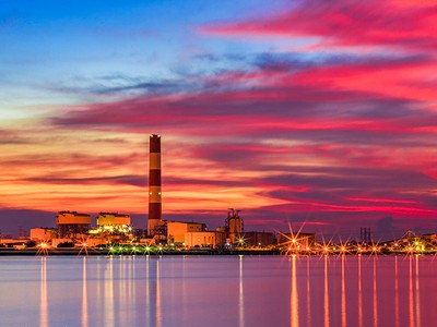 Trung tâm Điện lực Ô Môn. Ảnh: Lương Minh.