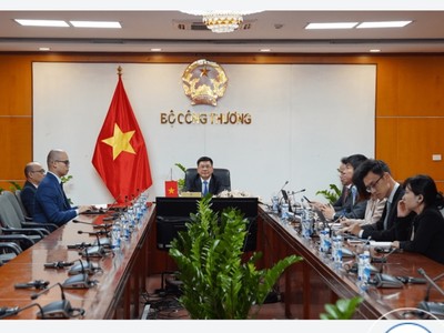 Bộ trưởng Nguyễn Hồng Diên dự Hội nghị Bộ trưởng các nước CPTPP bàn thảo việc Vương quốc Anh gia nhập hiệp định CPTPP.