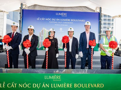 Masterise Homes chính thức cất nóc LUMIÈRE Boulevard