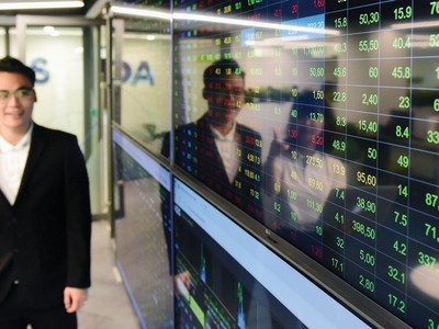 Dòng tiền trên thị trường chứng khoán gần đây có dấu hiệu cải thiện, nhưng nhìn chung vẫn yếu