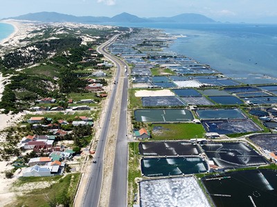 Một góc Khu Kinh tế Vân Phong nhìn từ trên cao, ảnh minh hoạ.