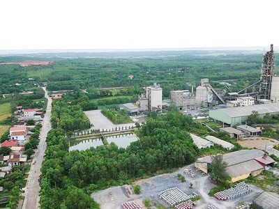 Khu vực thôn Áng Sơn (xã Vạn Ninh), nơi có 2 nhà máy xi măng gây ô nhiễm cho người dân.