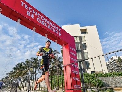 Phía sau hành trình mất nhiều giờ đồng hồ để hoàn thành là ngày dài tháng rộng tập luyện gian khổ nhằm vượt mọi giới hạn và nâng cao sức bền