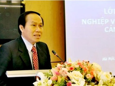 Ông Lê Tiến Châu 