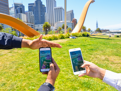 Được và mất khi chơi Pokemon Go