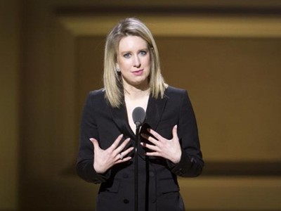 Elizabeth Holmes - CEO hãng xét nghiệm Theranos. Ảnh: Reuters