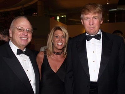 Doanh nhân Howard Lorber (ngoài cùng bên trái) là một trong những cố vấn thân cận của Donald Trump. Ảnh: dottieherman.com