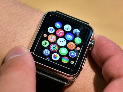 Chính phủ Anh và Australia không cho phép nhân viên mang Apple Watch khi họp.