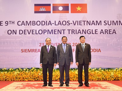 Thủ tướng ba nước Campuchia, Lào và Việt Nam dự Hội nghị cấp cao CLV 9. Ảnh: VGP/Quang Hiếu