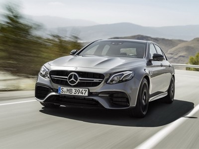 Mercedes AMG E63 S được ví như siêu sedan với sức mạnh đáng nể.