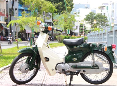 Honda Super Cub đời 1996 rao bán giá khủng tại Sài Gòn.