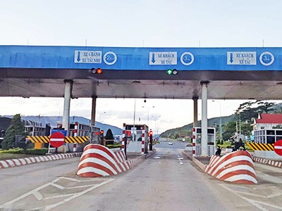 Trạm thu phí Định An trên tuyến cao tốc Liên Khương - Đà Lạt. Ảnh:Khánh Hương.
