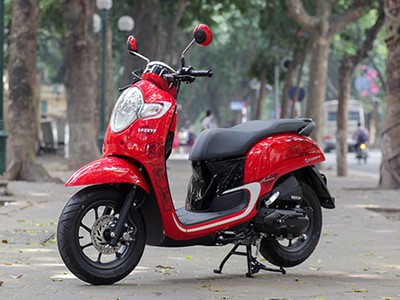Honda Scoopy 2018 nhập khẩu Indonesia tại Hà Nội. Ảnh: Lương Dũng.