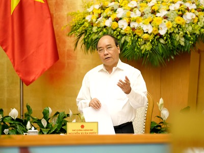 Thủ tướng Nguyễn Xuân Phúc phát biểu kết luận phiên họp Chính phủ thường kỳ tháng 3/2018. Ảnh: VGP/Quang Hiếu