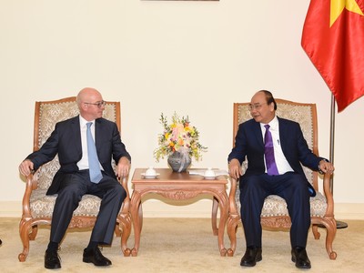 Thủ tướng tiếp Trưởng Đại diện thường trú của Văn phòng Quỹ Tiền tệ Quốc tế (IMF) tại Việt Nam. Ảnh: VGP/Nhật Bắc