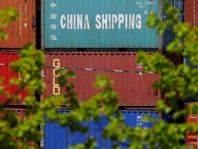 Các container hàng Trung Quốc đặt tại một cảng ở Boston, Massachusetts (Mỹ). Ảnh:Reuters