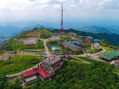 Khu du lịch Mẫu Sơn