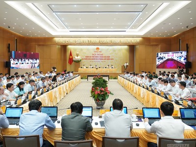 Phiên họp trực tuyến Chính phủ với các địa phương. - Ảnh: VGP